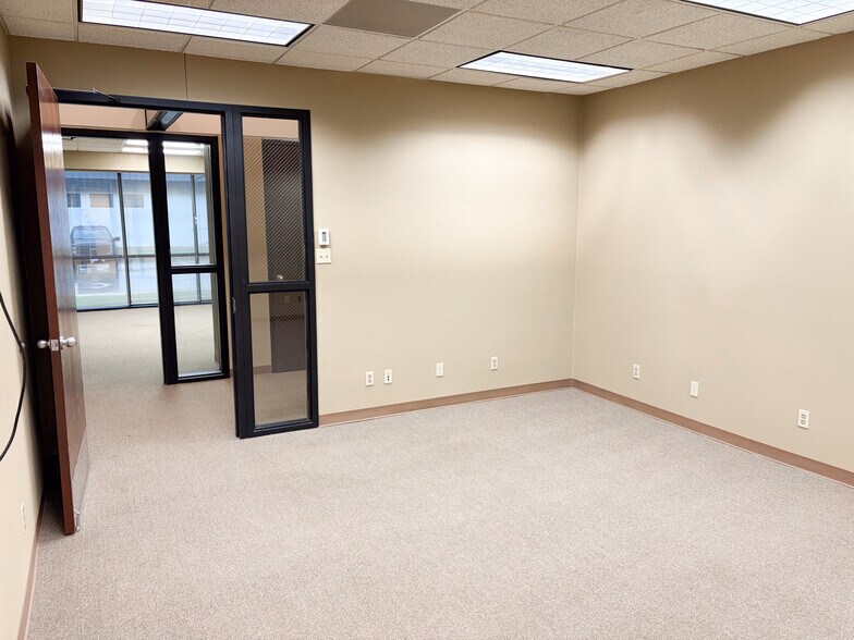 More Photos Of 4021 84th St, Lubbock Loft Creative Space For Lease