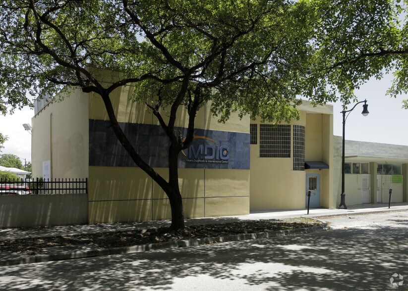 More Photos Of 2971-2975 Coral Way, Coral Gables Office For Sale