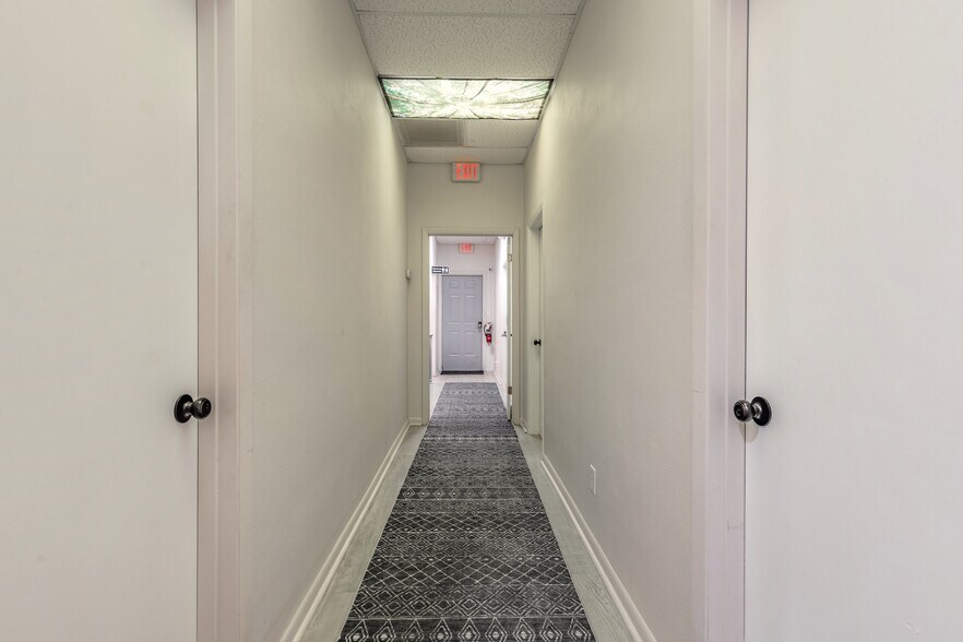 More Photos Of 418 Canal St, New Smyrna Beach Loft Creative Space For Lease