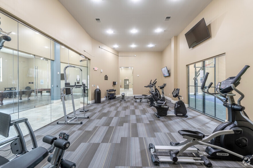 More Photos Of 12 Eagle St, Providence Apartments For Lease