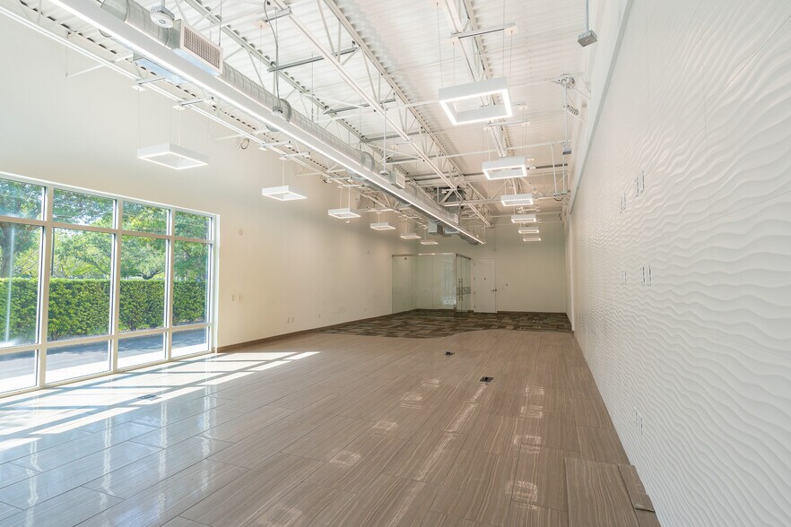 More Photos Of 8931-8947 W Atlantic Blvd, Coral Springs Storefront Retail Office For Lease