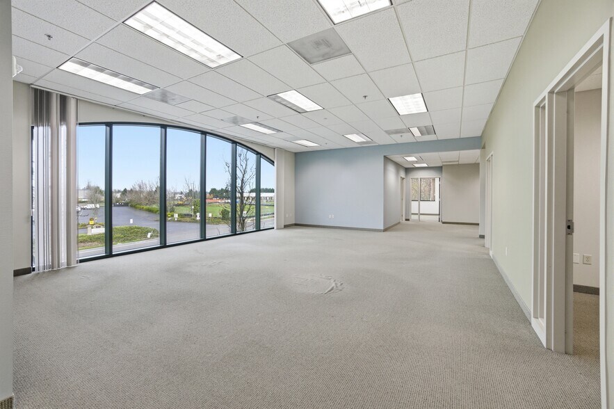 More Photos Of 680 Hawthorne Ave SE, Salem Office For Lease