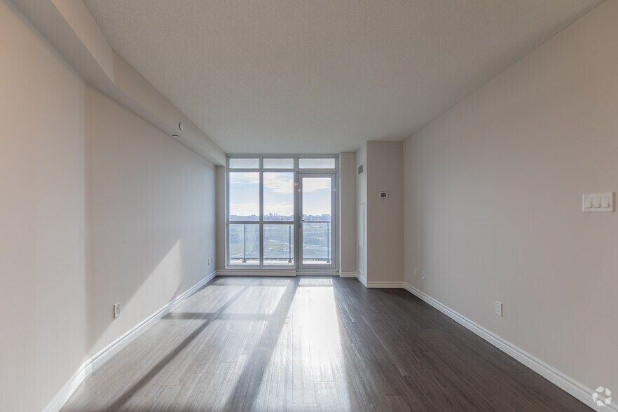 More Photos Of 2 Vena Way, Toronto Apartments For Lease