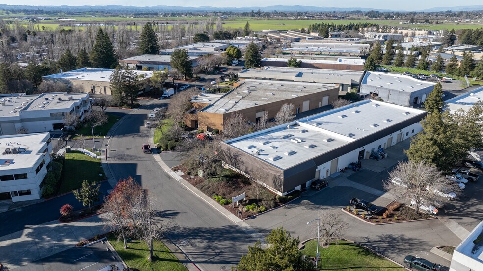 More Photos Of 522 Martin Ave, Rohnert Park Distribution For Lease