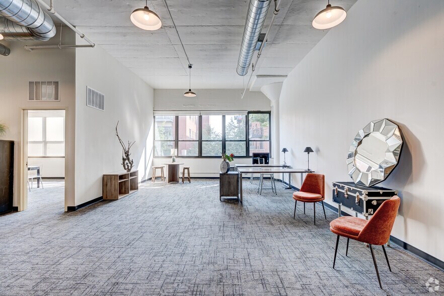 More Photos Of 3520 S Morgan St, Chicago Loft Creative Space For Lease