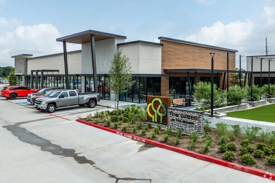 More Photos Of SEC of Woodland Hills Dr @ Madera Run Parkway, Atascocita Unknown For Lease