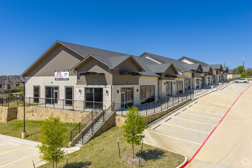 More Photos Of 250 Gerault Rd, Flower Mound Medical For Sale