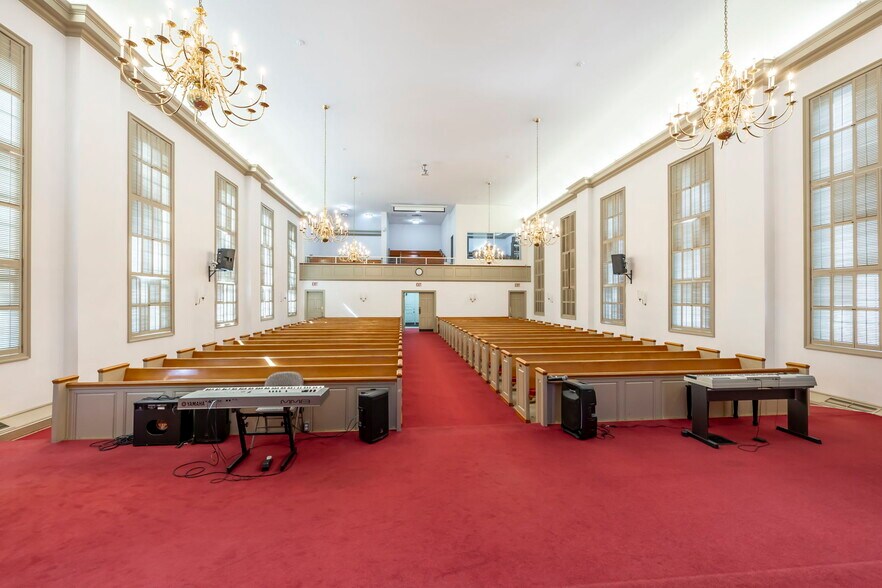 More Photos Of 7740 Cherokee Rd, Richmond Religious Facility For Sale