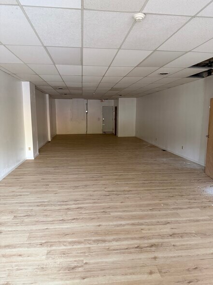 More Photos Of 411-431 N Main St, Bristol Apartments For Lease
