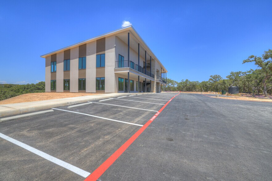 More Photos Of 1878 Herbelin Rd, New Braunfels Office For Sale