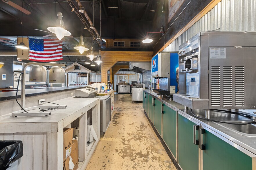 More Photos Of 6598 OK-98 Highway, Wright City Flex For Sale