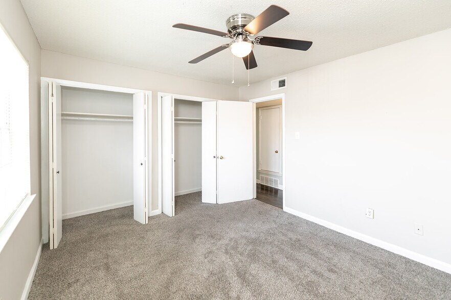More Photos Of 2780 Madison Ave, Memphis Apartments For Sale