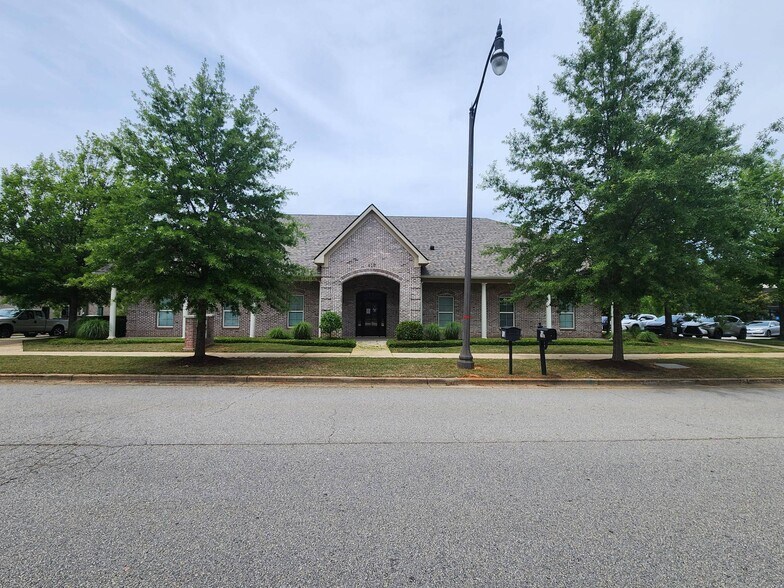 More Photos Of 418 Town Park Blvd, Evans Medical For Lease