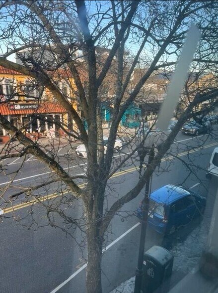 More Photos Of 1-27 S Ocean Ave, Patchogue Office For Lease