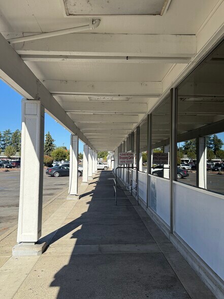 More Photos Of 115-285 S Orchard Ave, Ukiah Unknown For Lease