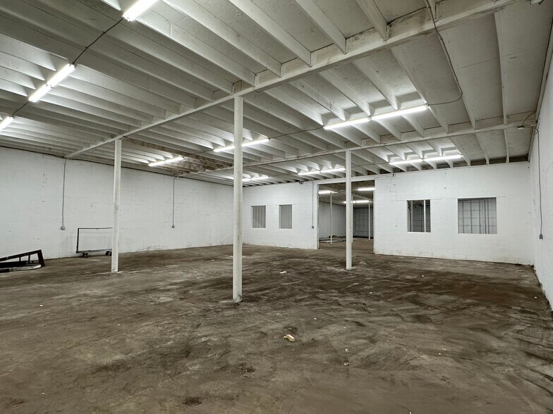 More Photos Of 1728 NW 5th St, Oklahoma City Manufacturing For Lease