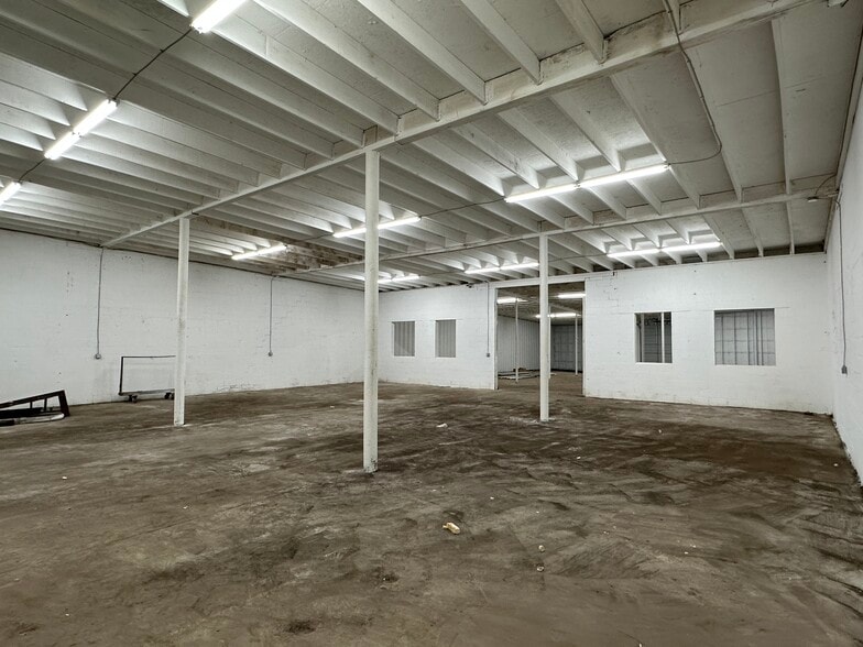 More Photos Of 1728 NW 5th St, Oklahoma City Manufacturing For Lease
