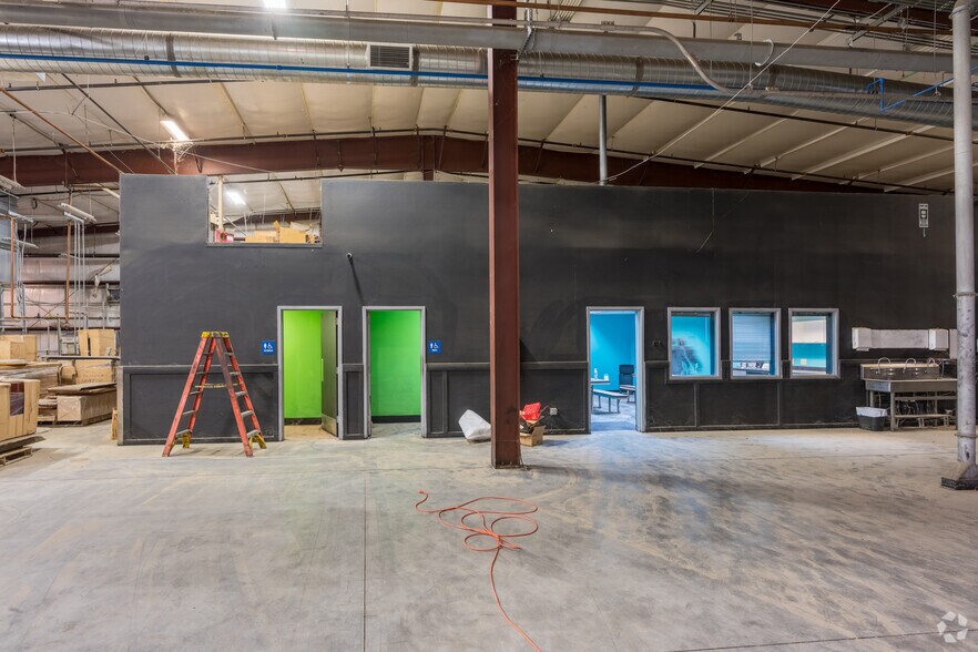 More Photos Of 71722 E Columbia Ave, Boardman Industrial For Sale