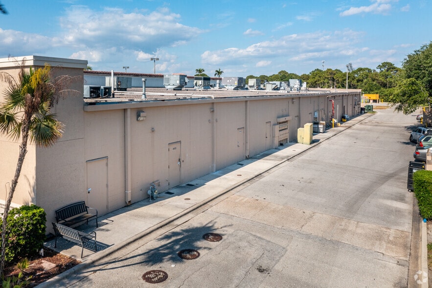 More Photos Of 21301 S Tamiami Trl, Estero Unknown For Lease