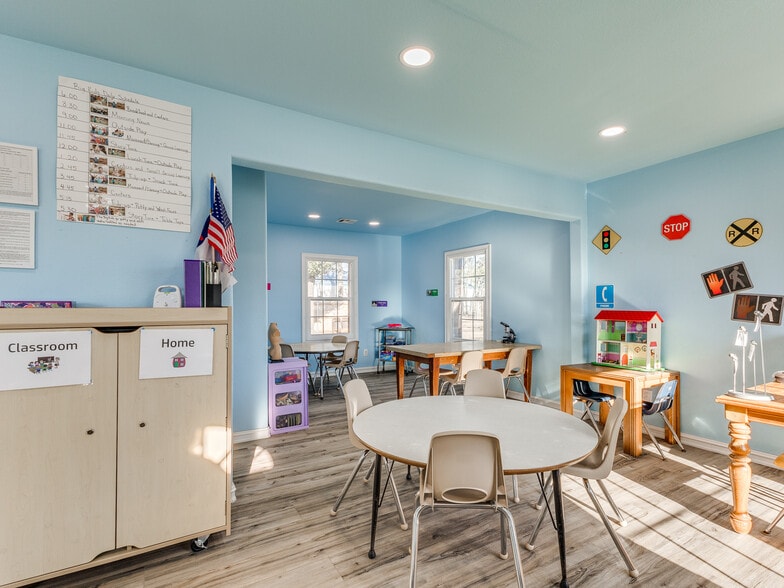 More Photos Of 305 S Chickasaw Ave, Claremore Daycare Center For Sale