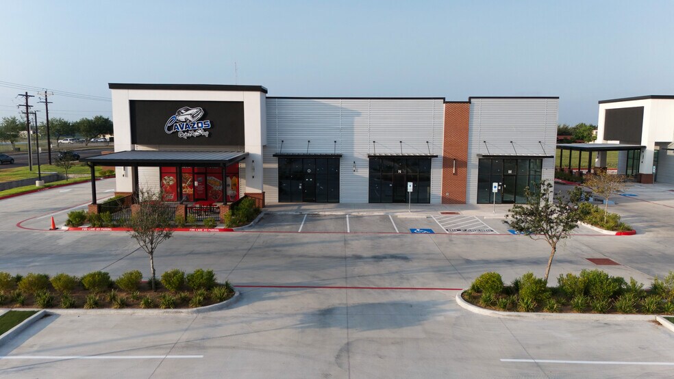 More Photos Of 3100 N. McColl Rd, Hidalgo General Retail For Lease