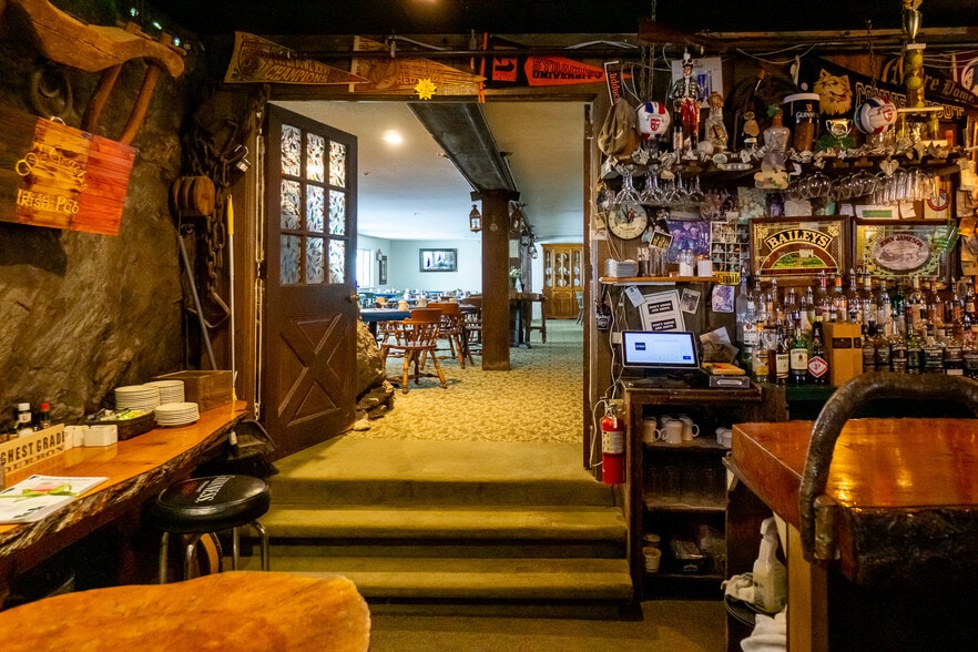 More Photos Of 709 Route 4, Killington Hotel For Sale