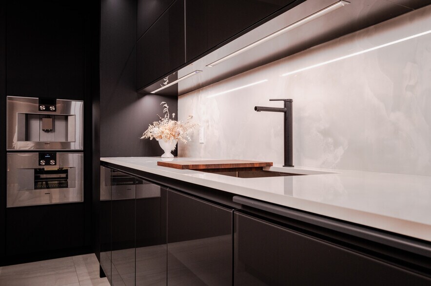 More Photos Of 13880 Wireless Way, Richmond Warehouse For Sale