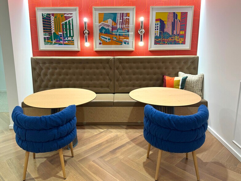 More Photos Of 1750 Tysons Blvd, McLean Coworking Space