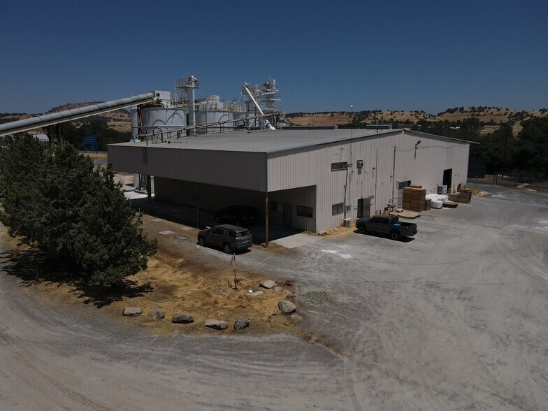 More Photos Of 3466 Toyon Cir, Valley Springs Warehouse For Sale