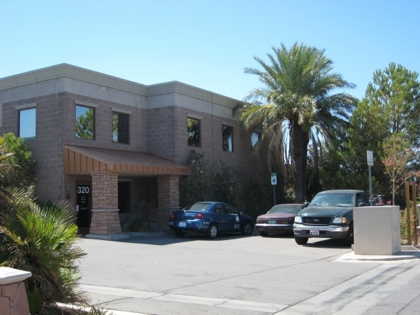 More Photos Of 320 Sunpac Ct, Henderson Warehouse For Sale