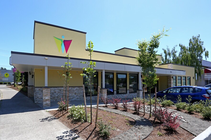 Primary Photo Of 10566 SE Washington St, Portland Medical For Sale