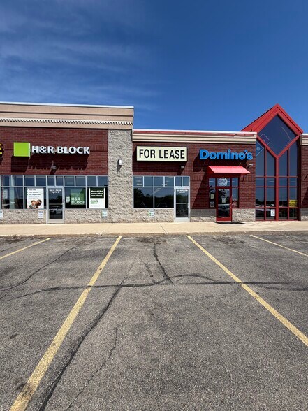 More Photos Of 1020 W Fulton St, Waupaca Freestanding For Lease