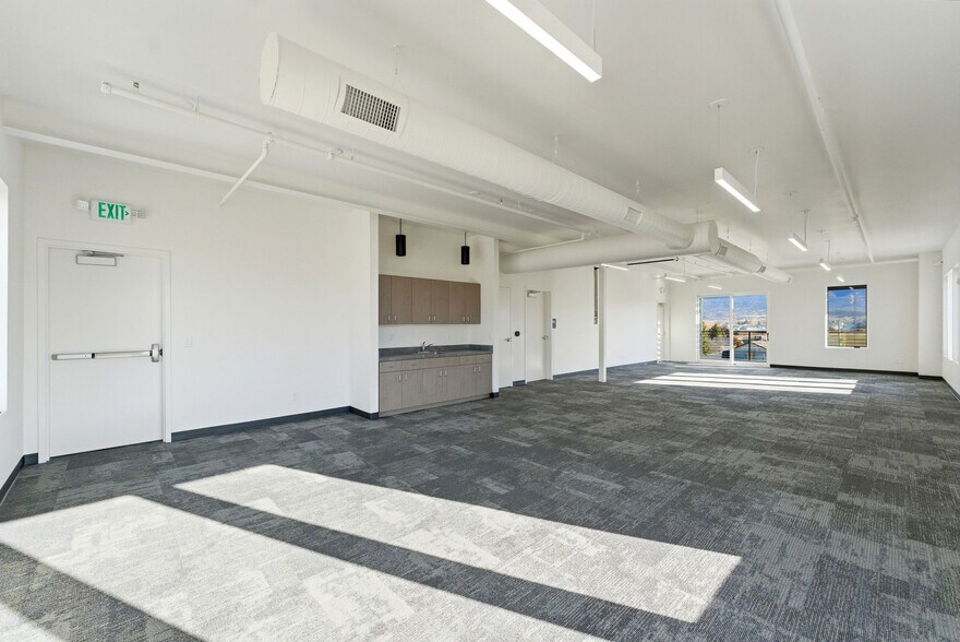 More Photos Of Phase One Unit #6, 1922 US-40 Hwy, Heber City Light Distribution For Lease