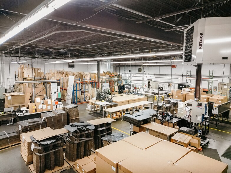 More Photos Of 4500 N Quebec Ave, Minneapolis Manufacturing For Sale