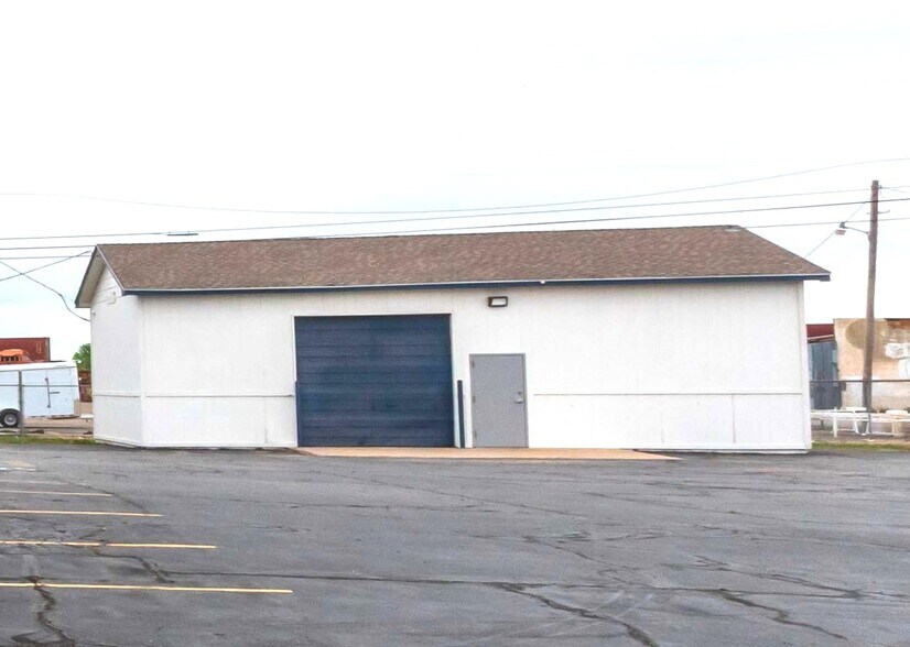 Primary Photo Of 3005 Fillmore st, Amarillo Industrial For Lease