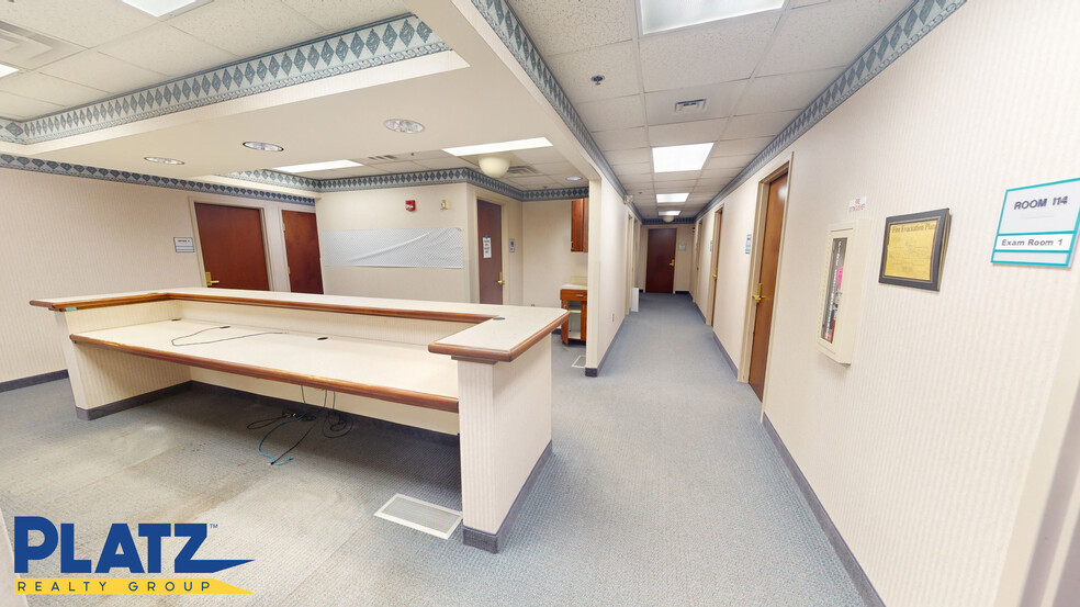 More Photos Of 750 E Park Ave, Columbiana Medical For Sale