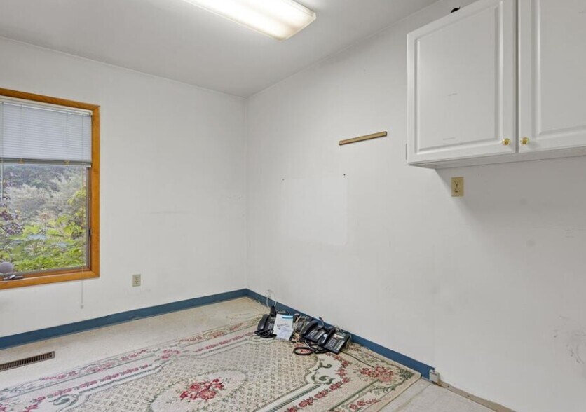 More Photos Of , Montgomery Office For Sale