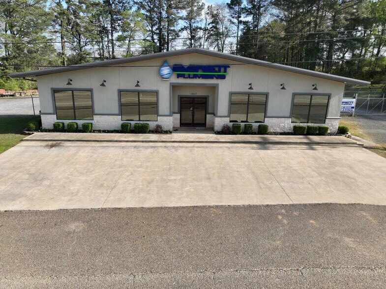 More Photos Of 1817 W Main St, Atlanta Warehouse For Sale