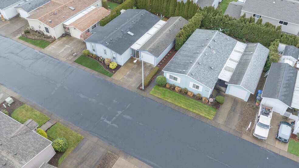 More Photos Of 3445 Hidden View Ln NE, Salem Manufactured Housing Mobile Home Park For Sale