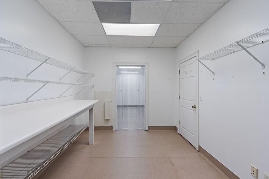 More Photos Of 415 Fisk Ave, Demorest Medical For Sale