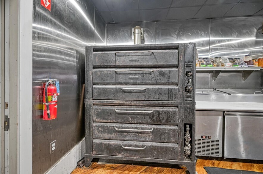 More Photos Of 37249 State Hwy 23, Grand Gorge Flex For Sale