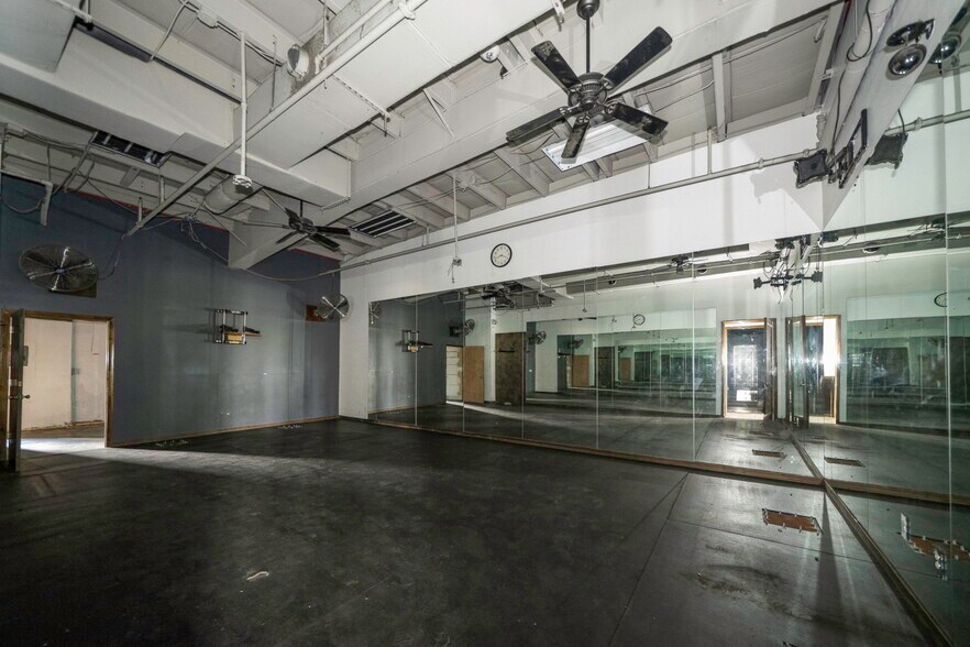 More Photos Of 1141 Pine Island Rd SW, Cape Coral Freestanding For Lease