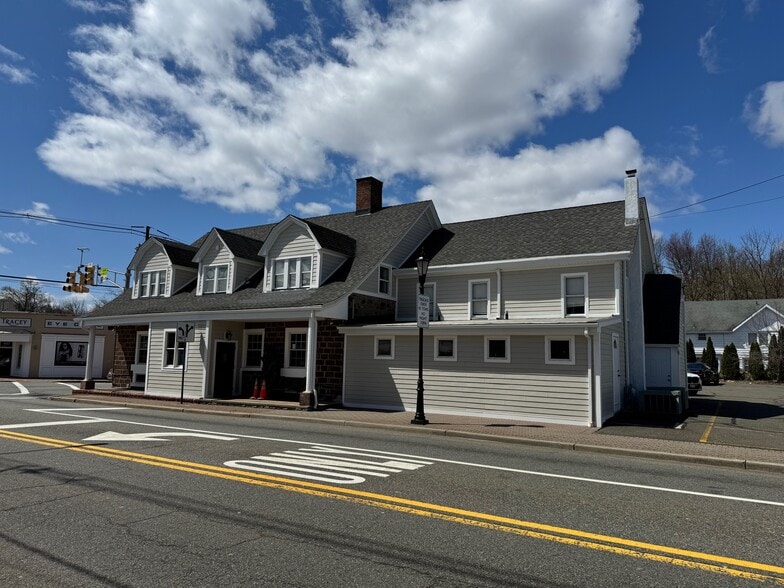 Primary Photo Of 625 Wyckoff Ave, Wyckoff Storefront Retail Residential For Lease