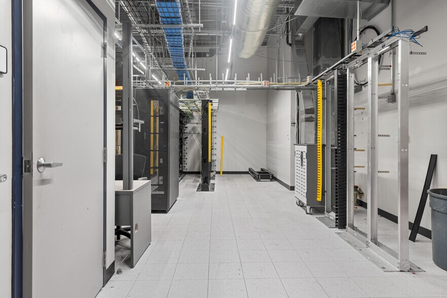 More Photos Of 5225 Tech Data Dr, Clearwater Office For Lease