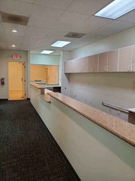 More Photos Of 5000 Overland Ave, Culver City Office For Sale