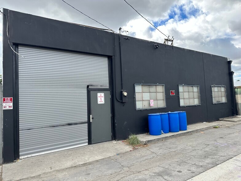 Primary Photo Of 5107-5109 E Washington Blvd, Commerce Manufacturing For Lease