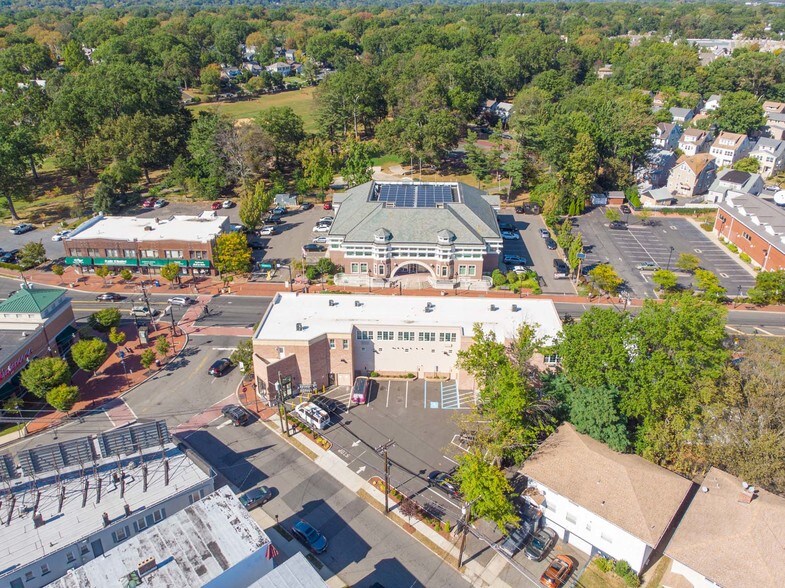 More Photos Of 1609-1611 Springfield Ave, Maplewood Apartments For Lease