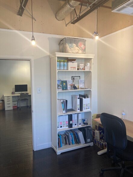 More Photos Of 2003 N Lamar Blvd, Austin Office For Lease