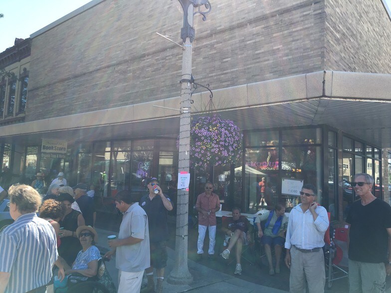 Primary Photo Of 5700 6th Ave, Kenosha Storefront Retail Office For Lease