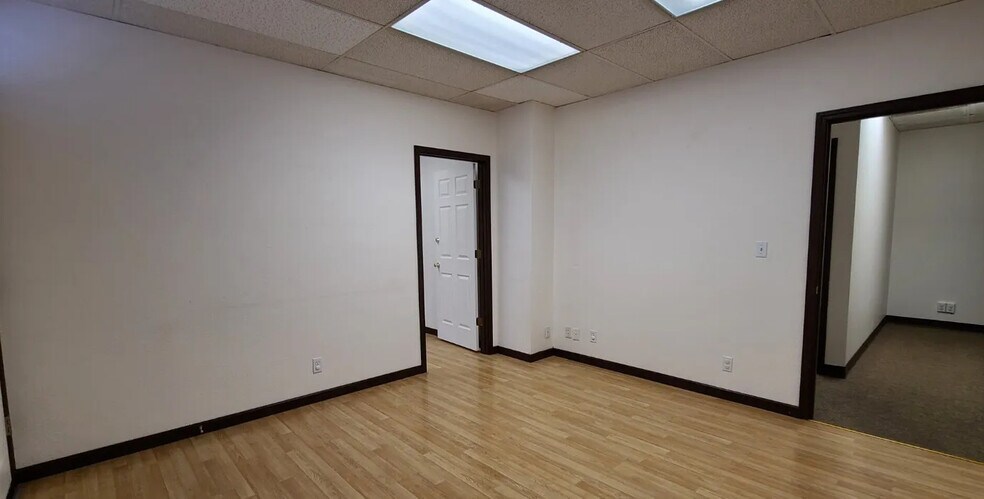 More Photos Of 659-695 Cottage St NE, Salem Office For Sale